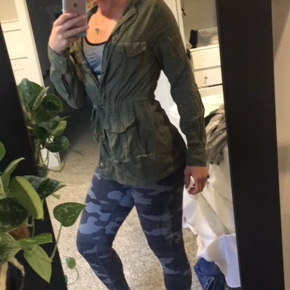 ARMY GREEN JACKET - Picture 2 of 5